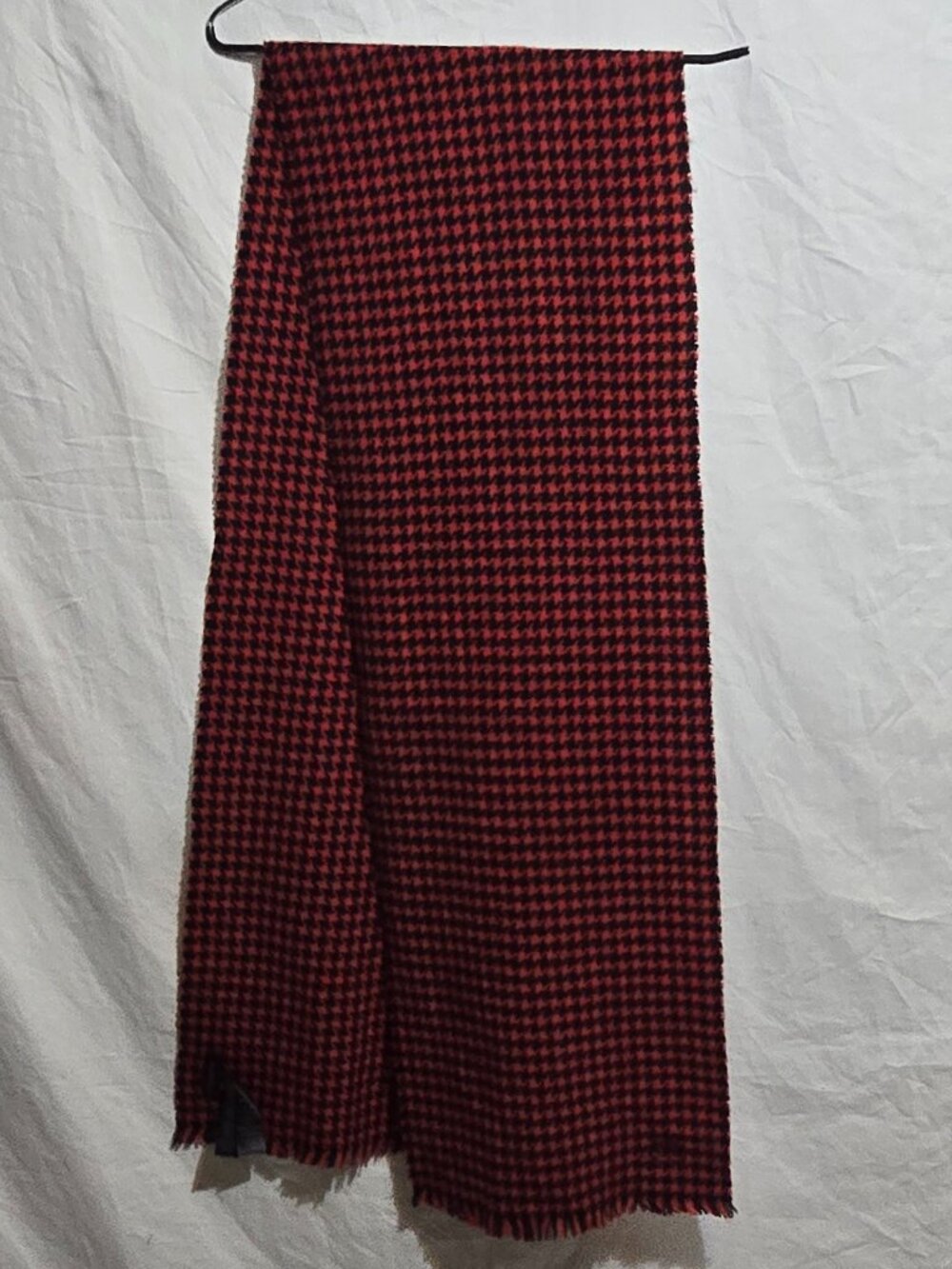 Coach NY 95% Wool 5% Cashmere Red Black Houndstooth Embroidered Logo Scarf